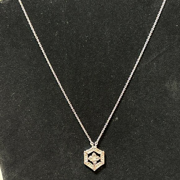 Ladies Patent Convertible 2 in 1 Flower / Cross Pendant Necklace 925 Ret. $179 - Picture 2 of 6